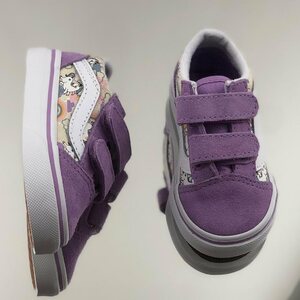 ✨Vans Td old skool velcro ✨

Du 18 au 26 ⭐️

#vans#vansoldskool#vansoriginal#vansauthentic#shoes#kids#baby#shop#store#marseille#new#shoponline